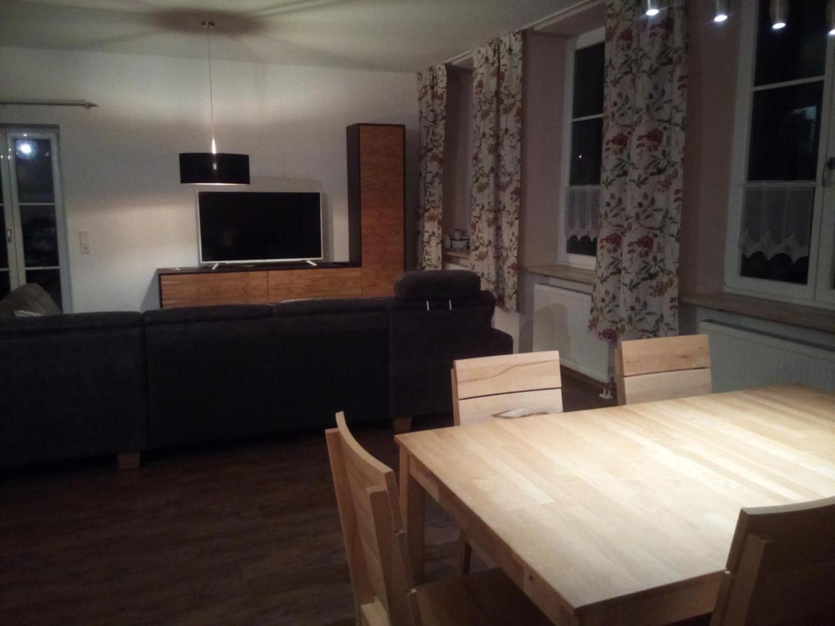 Ferienwohnung Kopold "Im Alten Schulhaus" Pottmes Экстерьер фото